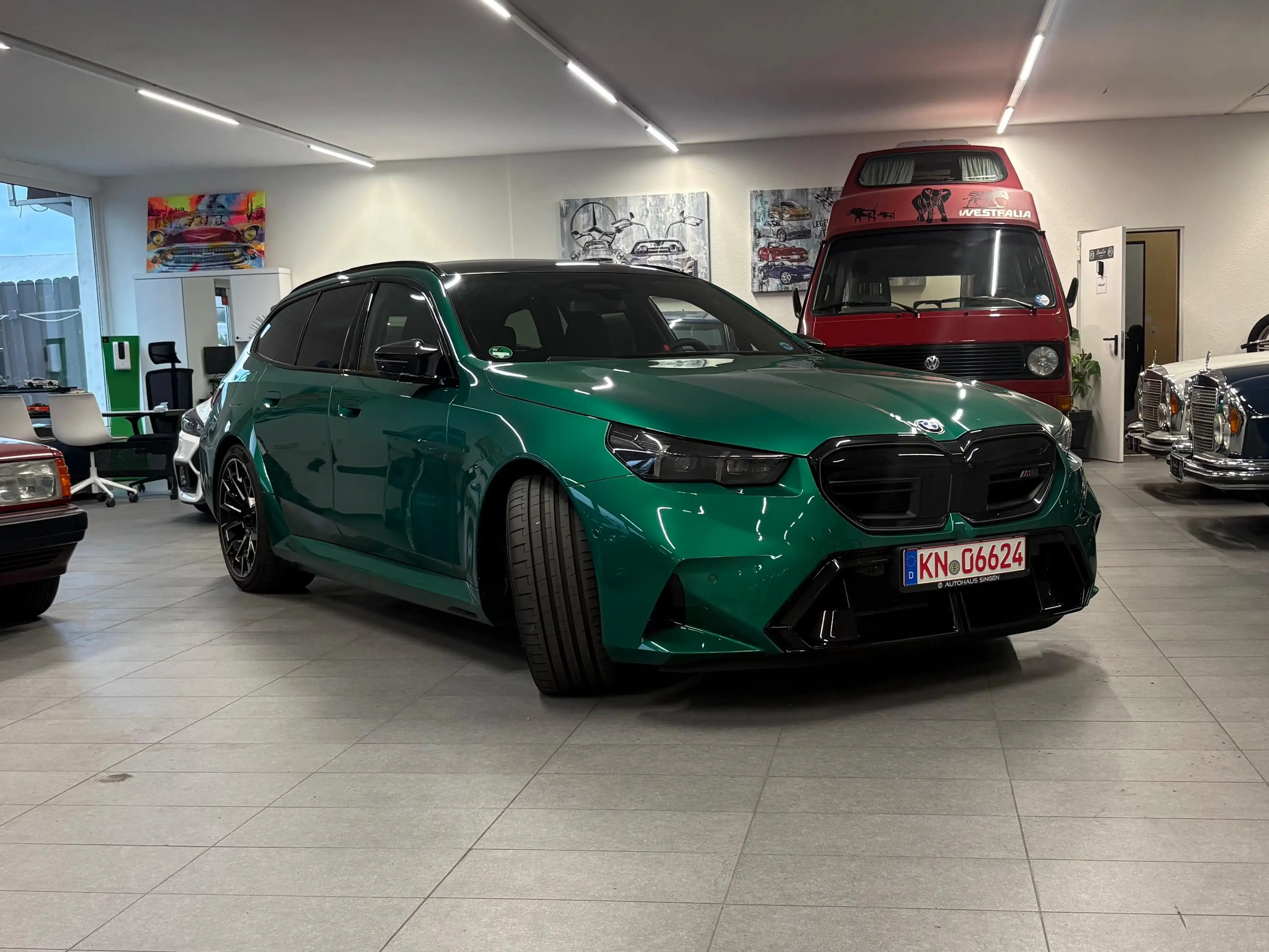 BMW M5 Touring — photo 8
