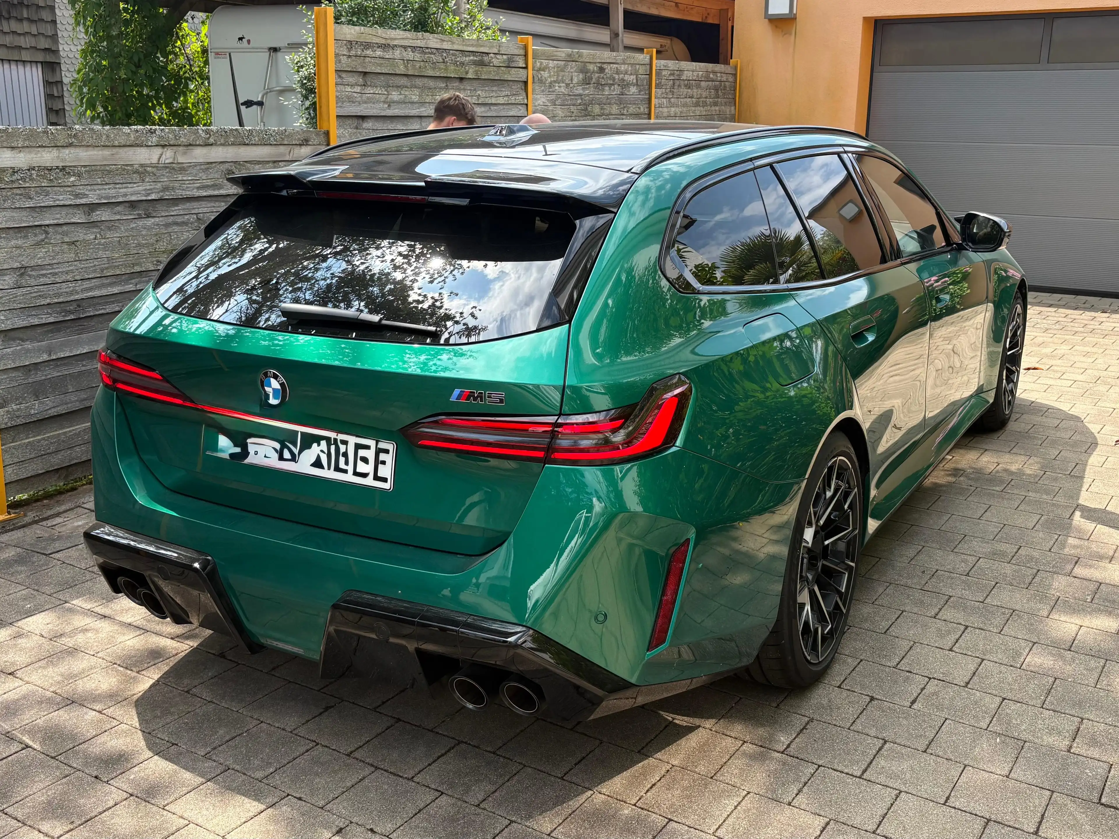 BMW M5 Touring — photo 3