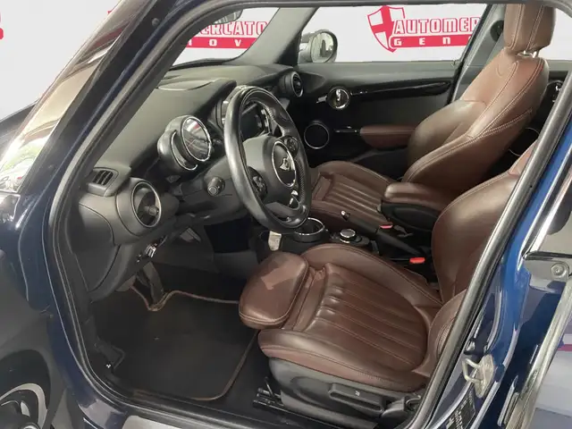 Mini Cooper Cooper view 9