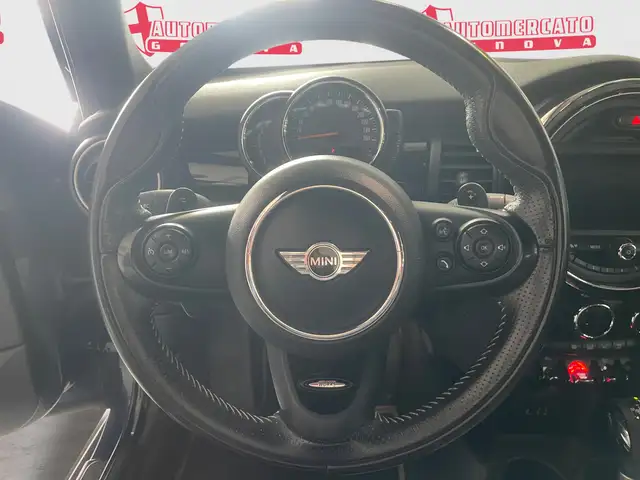 Mini Cooper Cooper view 12
