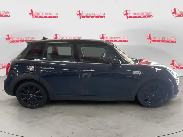 Mini Cooper Cooper view 5