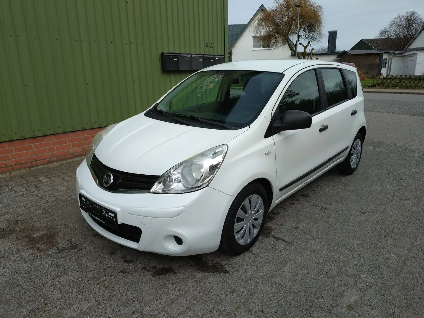Nissan Note 1.4, Klima, Service neu, sehr gepflegt! Blanco - 2