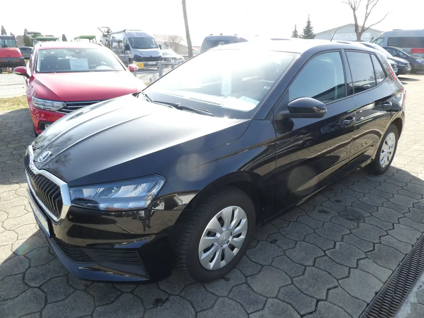 Skoda Fabia 1.0l MPI 59kW ACTIVE AppConnect Schwarz - 1