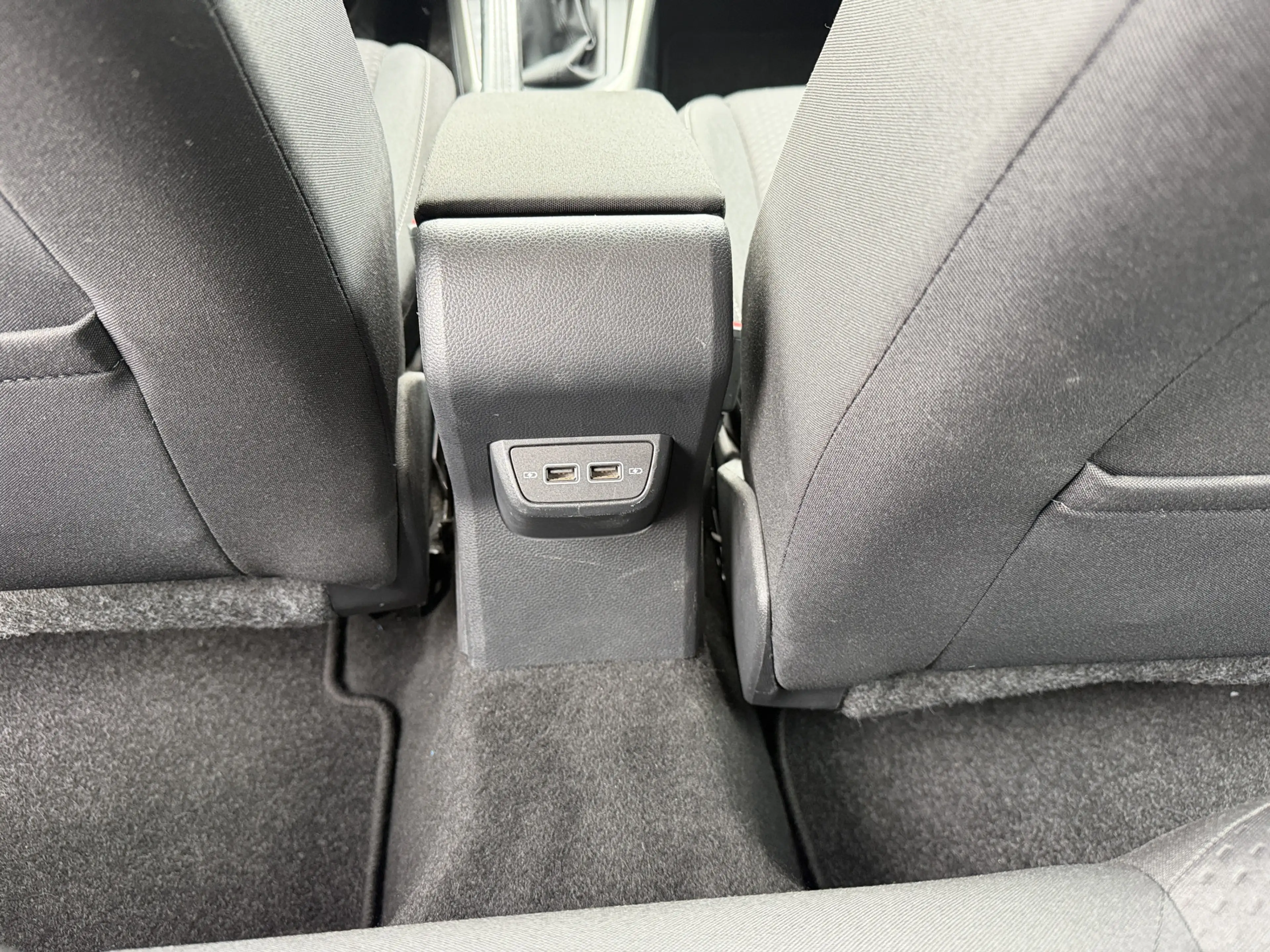 Volkswagen Polo 1.0 TSI Comfortline Business Carplay/Cam/ACC/Clima — photo 13