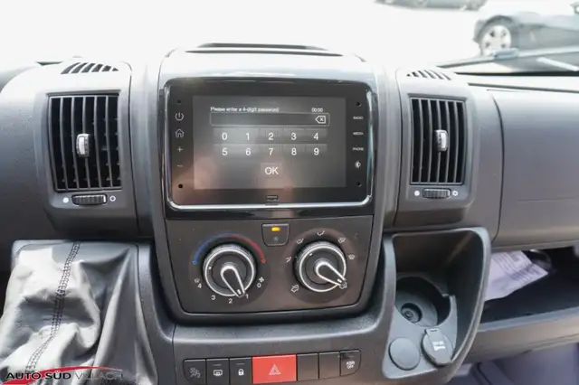 Citroen Jumper Wohnmobil Camper Bravia mobil 35+ L4H2 140 Ansicht 12