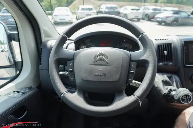 Citroen Jumper Wohnmobil Camper Bravia mobil 35+ L4H2 140 Ansicht 13