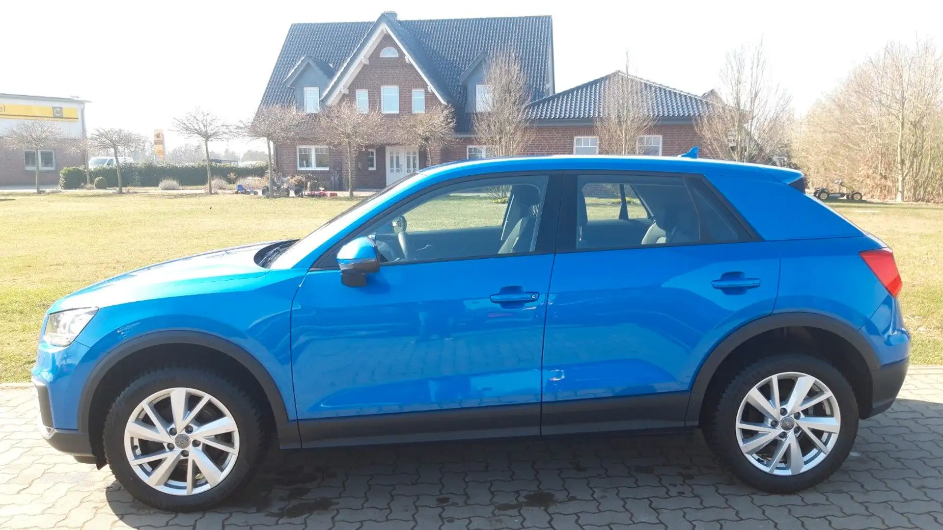 Audi Q2 1,6TDi Automatik DSG +Navi+Sitzheizung+++ Blau - 1