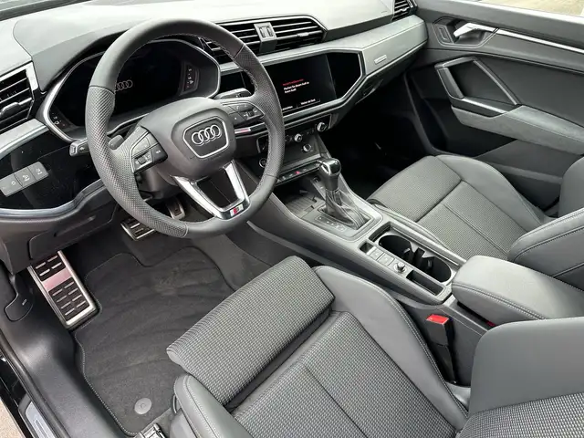 Audi Q3 e-tron 45 TFSI e S line ext Ansicht 9