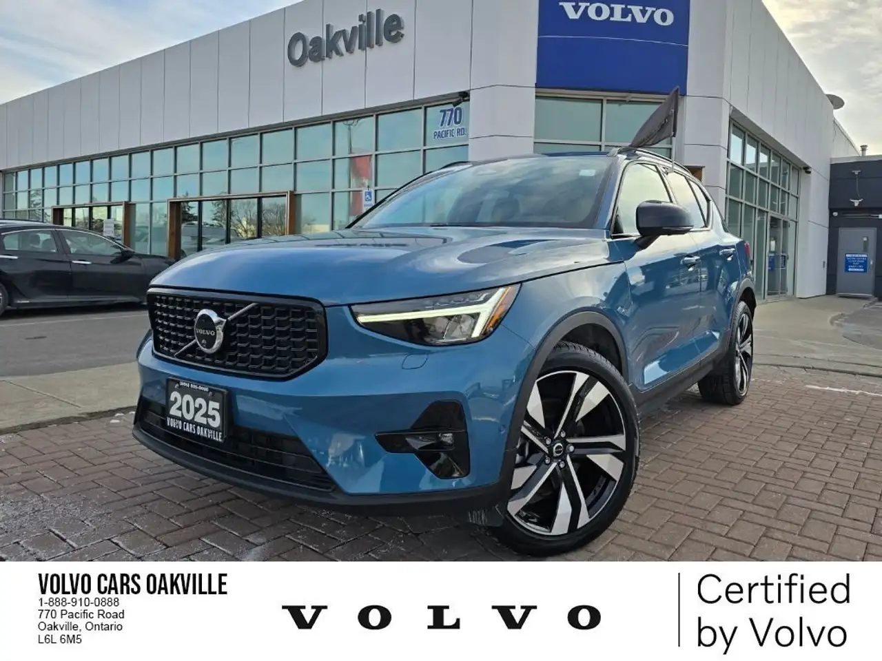 2025 Volvo XC40