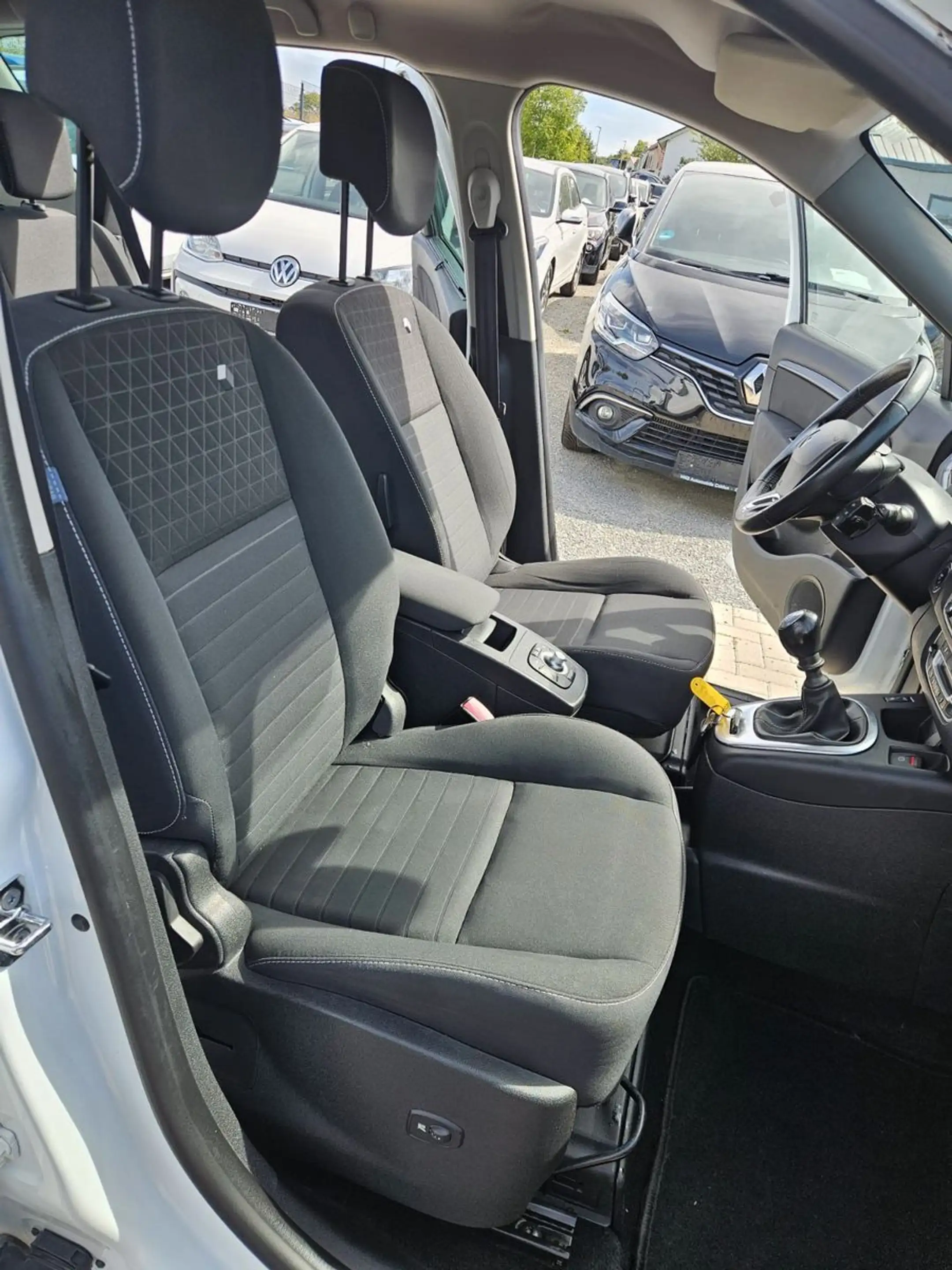 Renault Scenic III Limited — photo 9