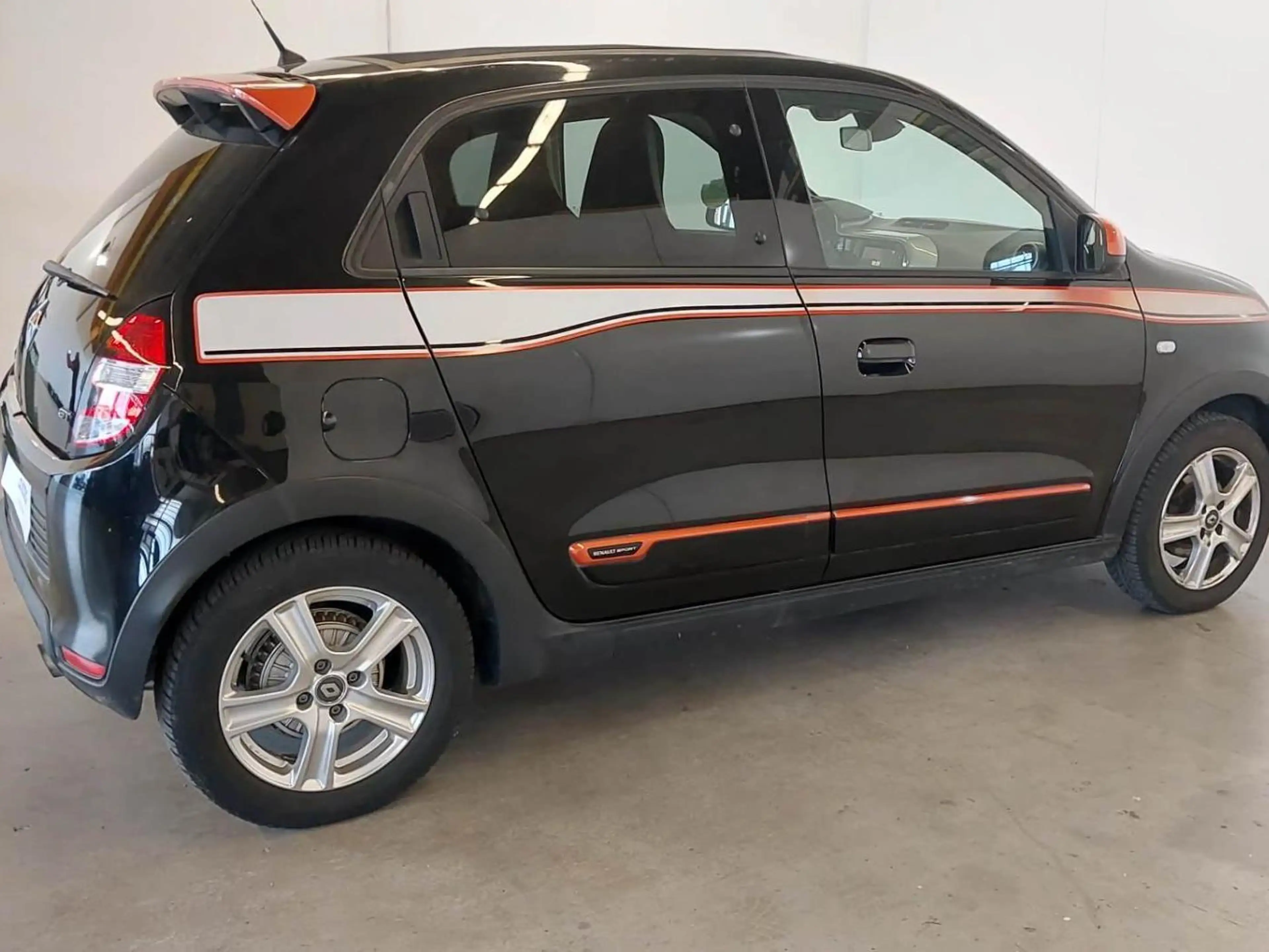 Renault Twingo GT — photo 6