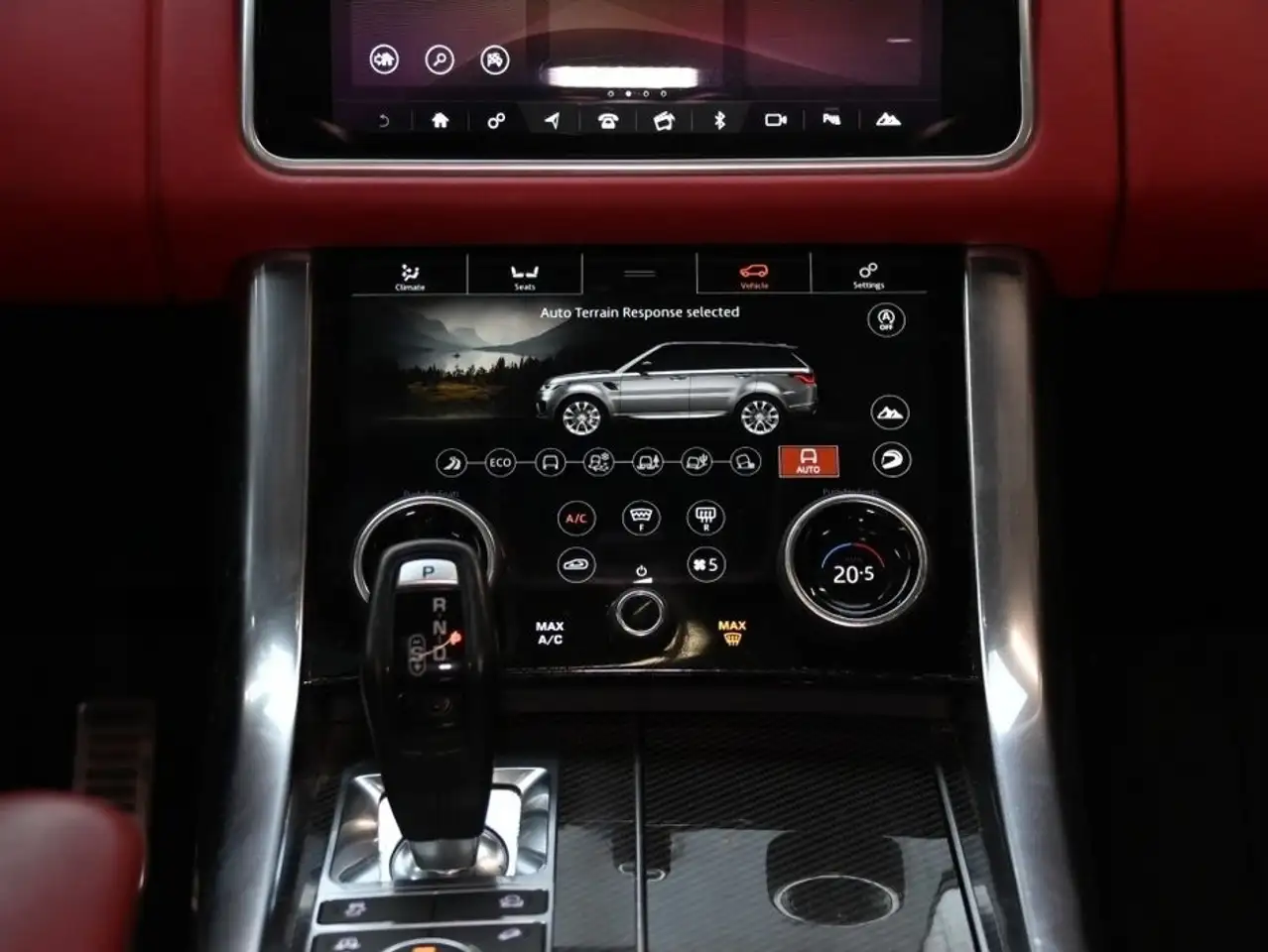Land Rover Range Rover Sport снимка Land Rover Range Rover Sport