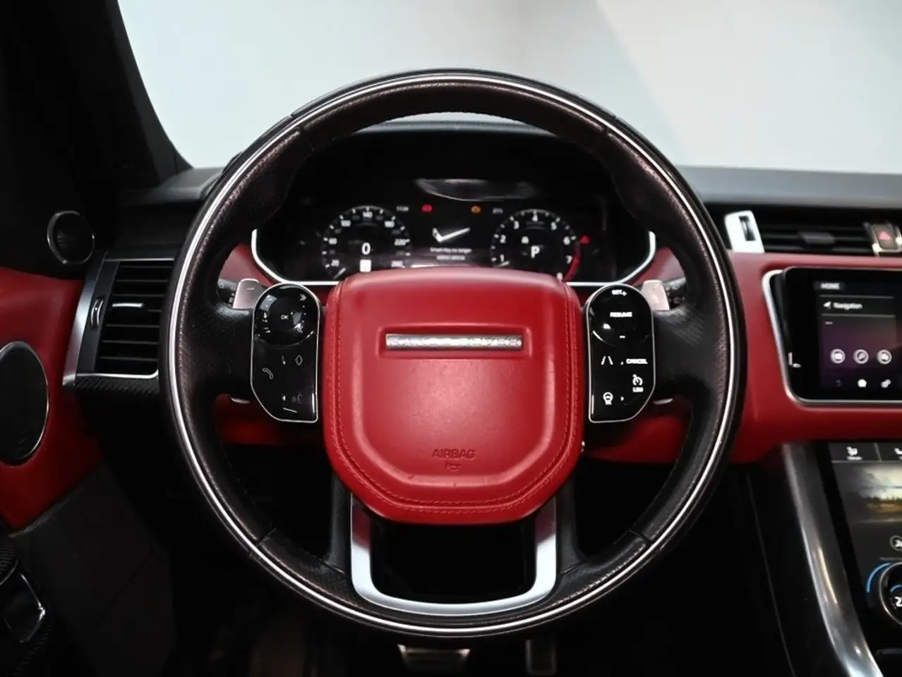 Land Rover Range Rover Sport снимка Land Rover Range Rover Sport