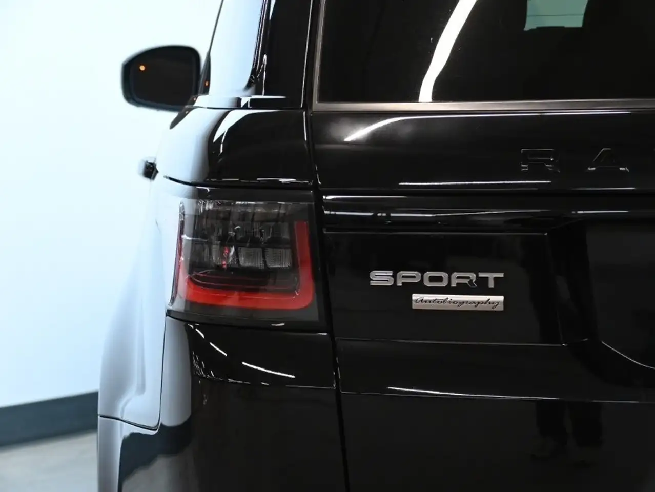 Land Rover Range Rover Sport снимка Land Rover Range Rover Sport