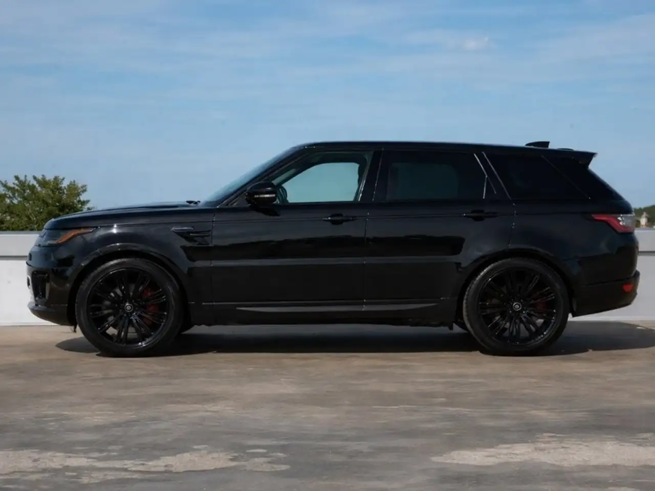 Land Rover Range Rover Sport снимка Land Rover Range Rover Sport