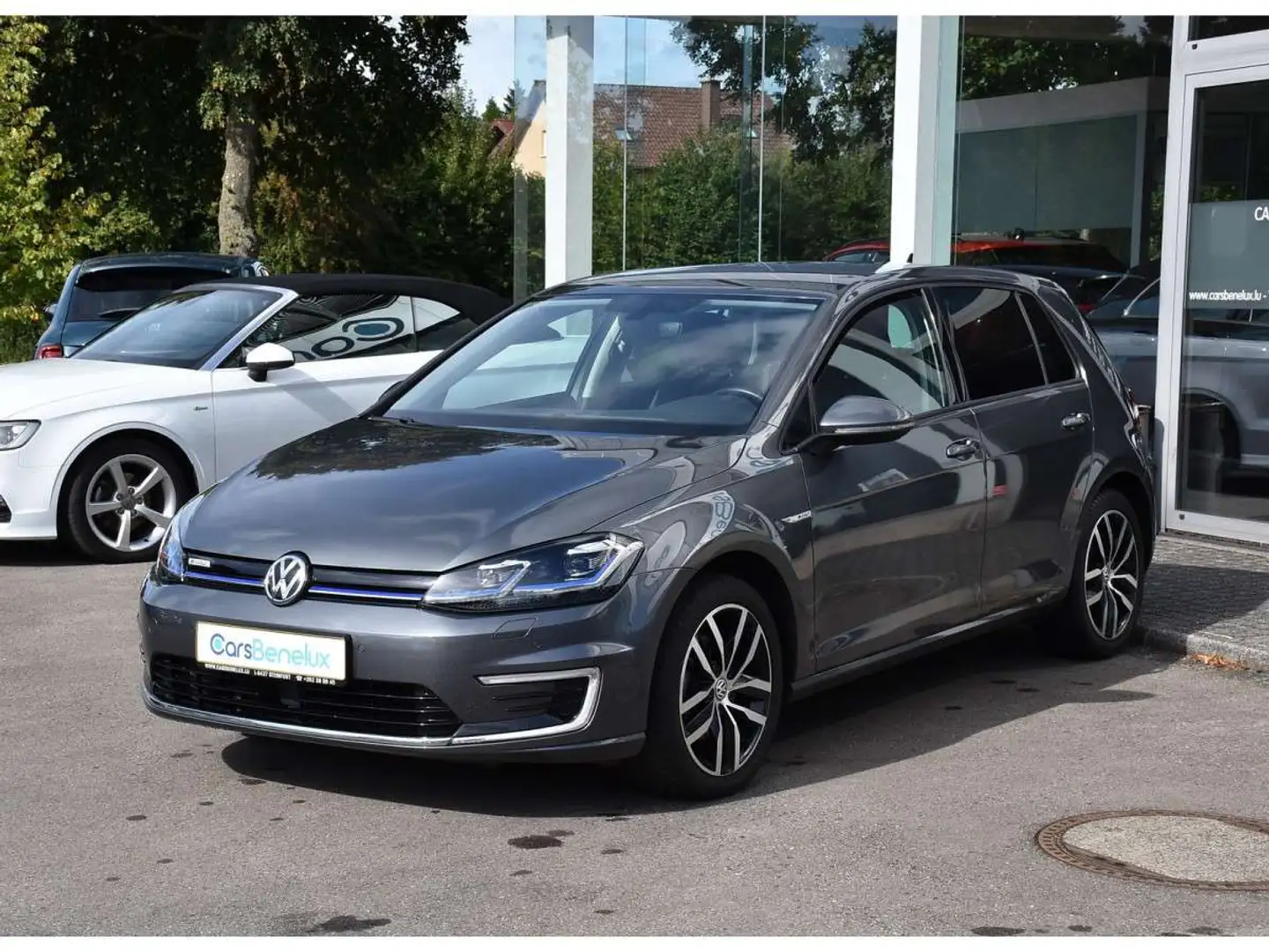 Volkswagen e-Golf 35,8 kWh ACC DISCOVER PRO SIDE KEYLESS LED 1 MAIN Gris - 2