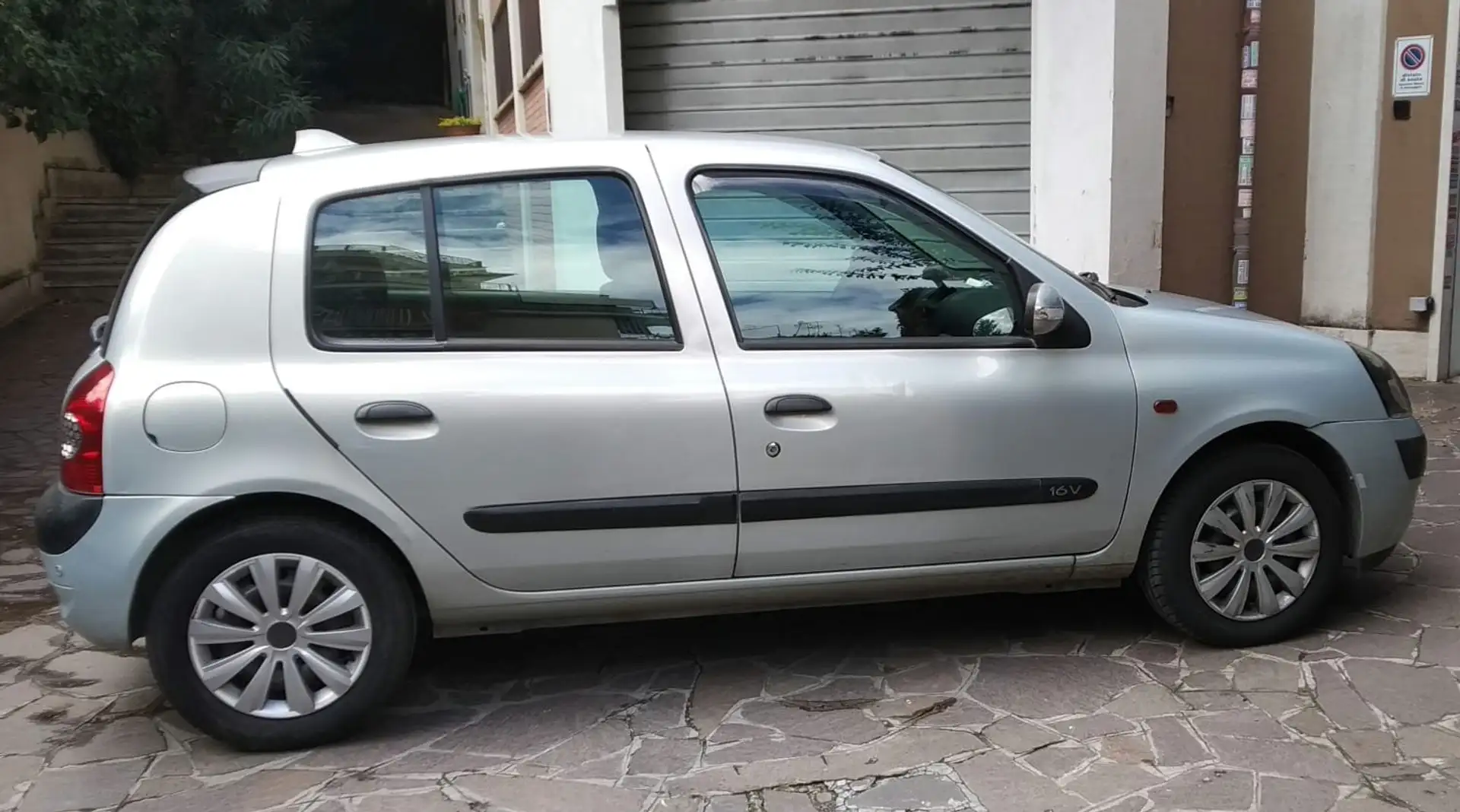 Renault Clio Clio II 2001 5p 1.2 16v Expression Grigio - 1