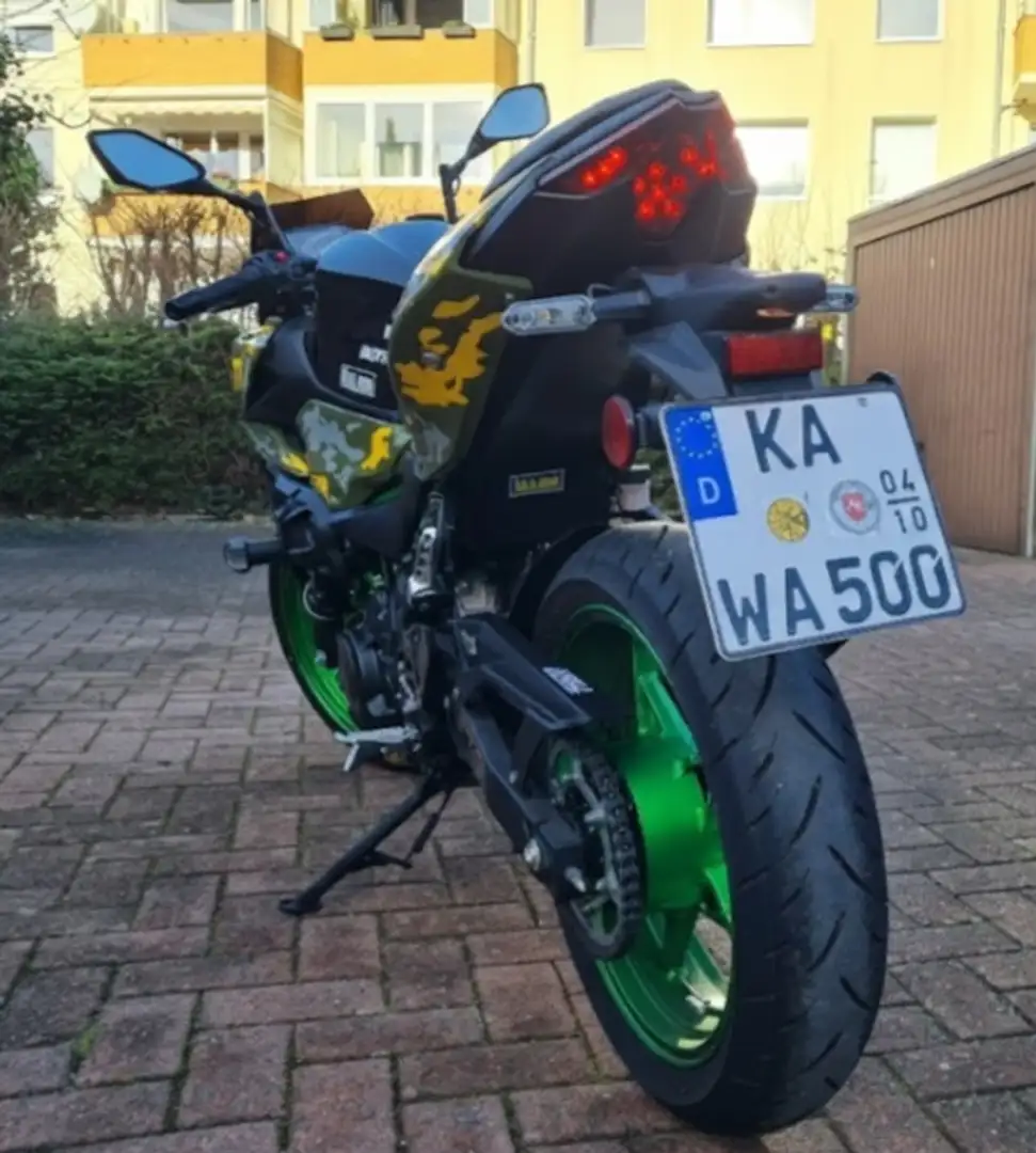 Kawasaki Z 500 SE Plateado - 2