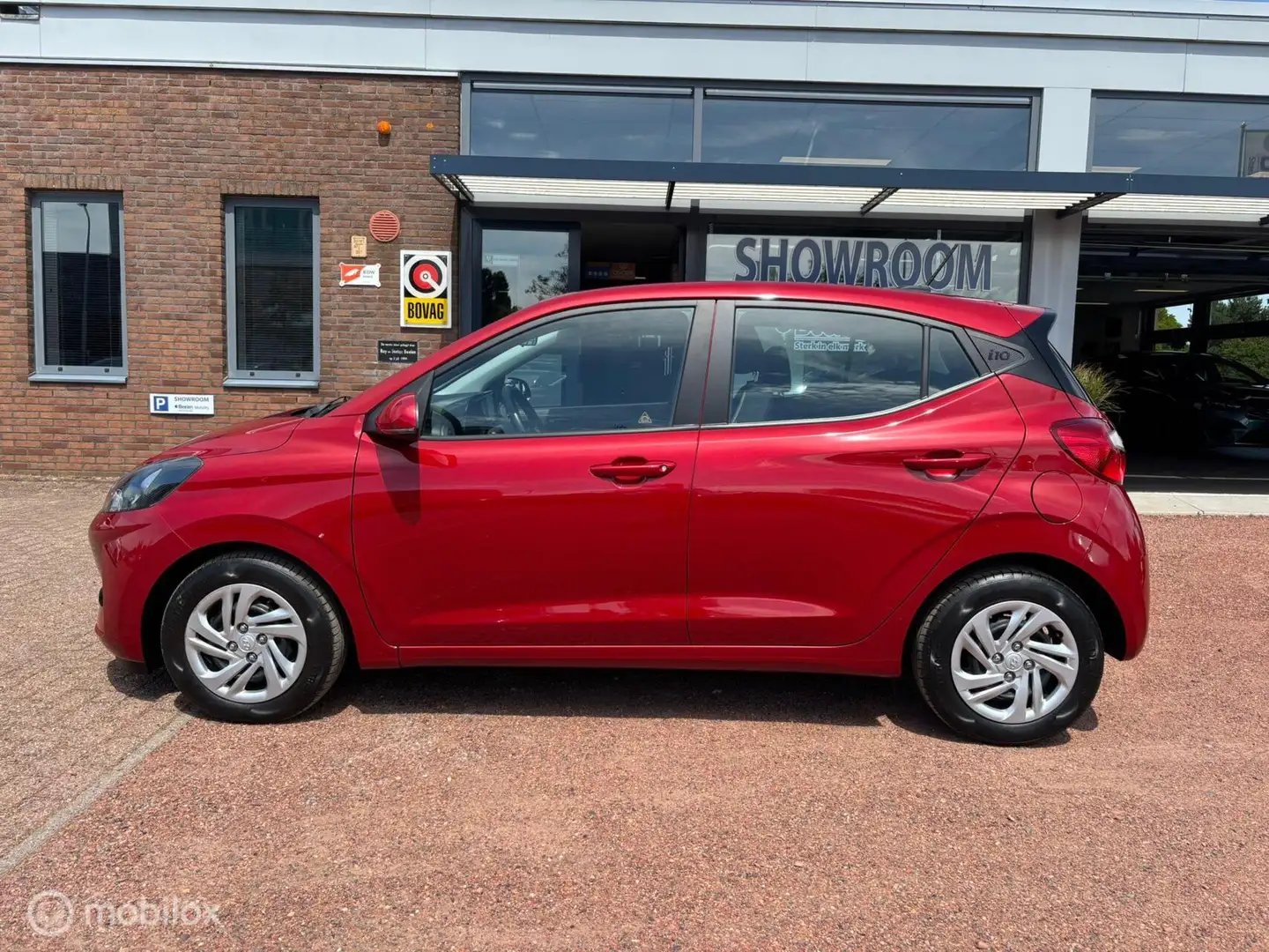 Hyundai i10 1.0 Comfort | Apple Carplay | Cruise | Airco | Rood - 2