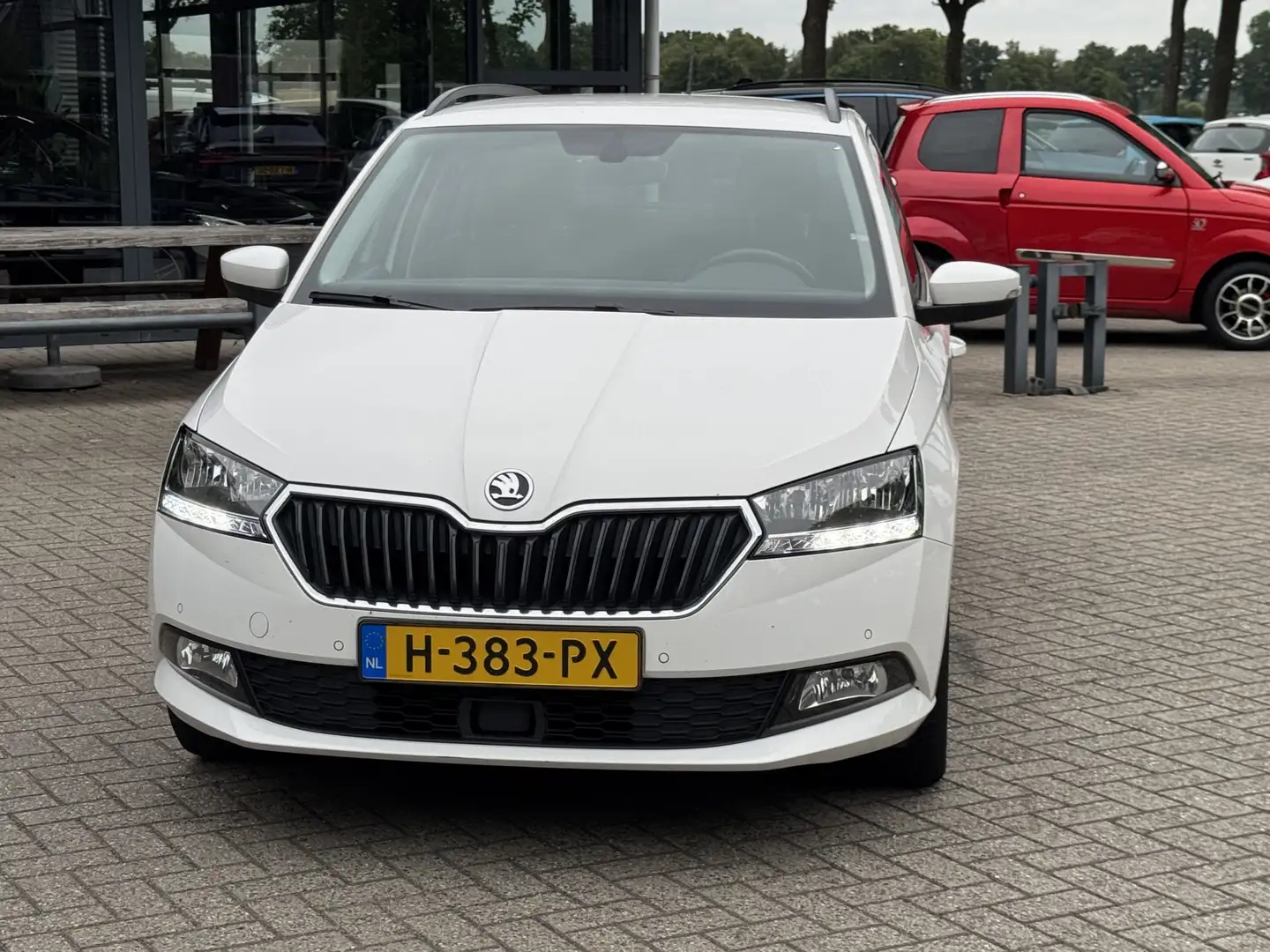 Skoda Fabia Combi 1.0 TSI Business Edition Wit - 2