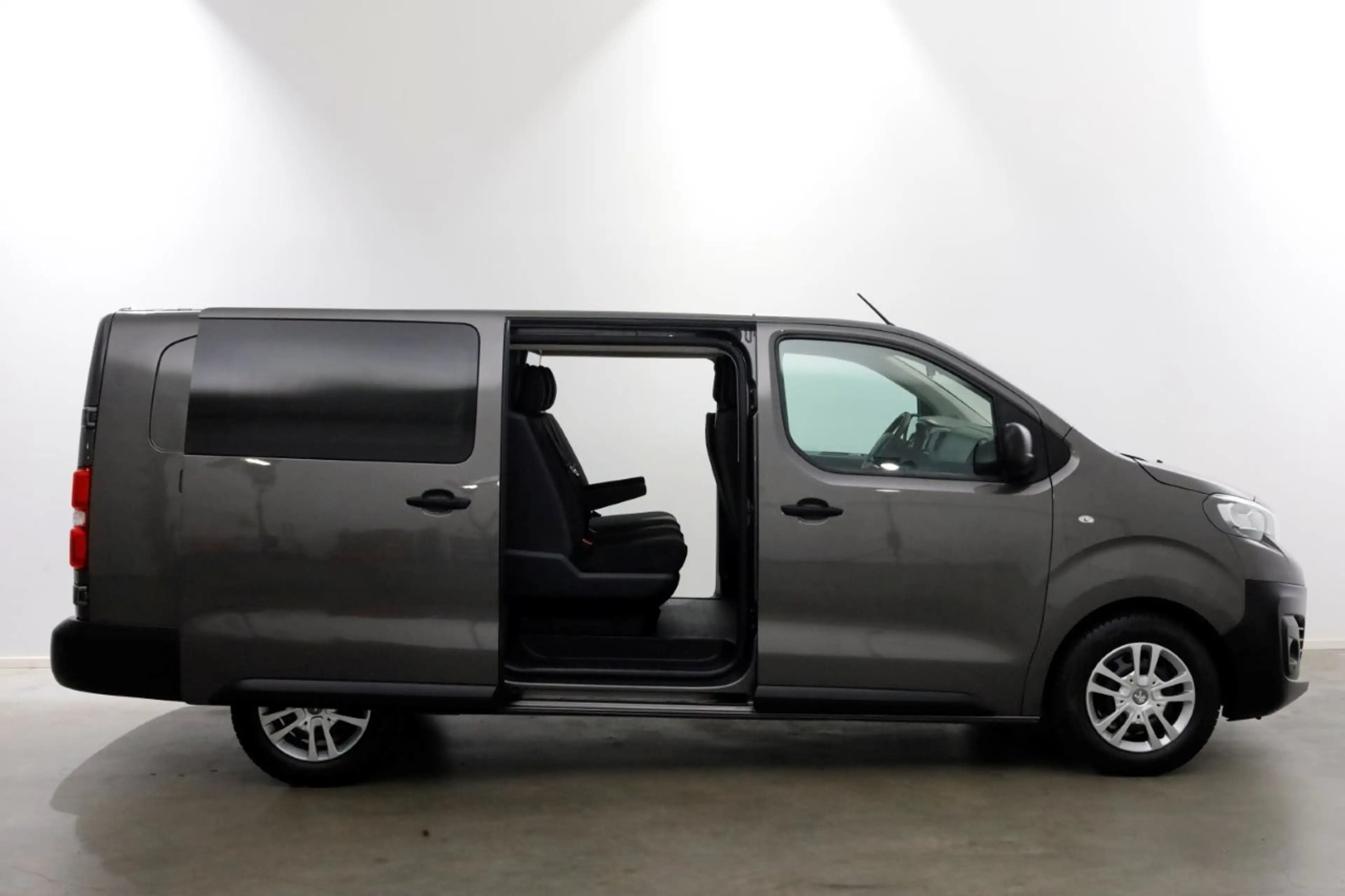 Peugeot Expert 2.0 BlueHDI 180pk D.C. Automaat 2x Schuifdeur/Navi — photo 4