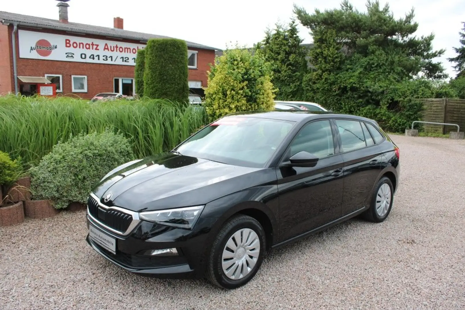 Skoda Scala 1.0 TSI Ambition *AHK,Klima,Sitzhzg,APP* Schwarz - 1