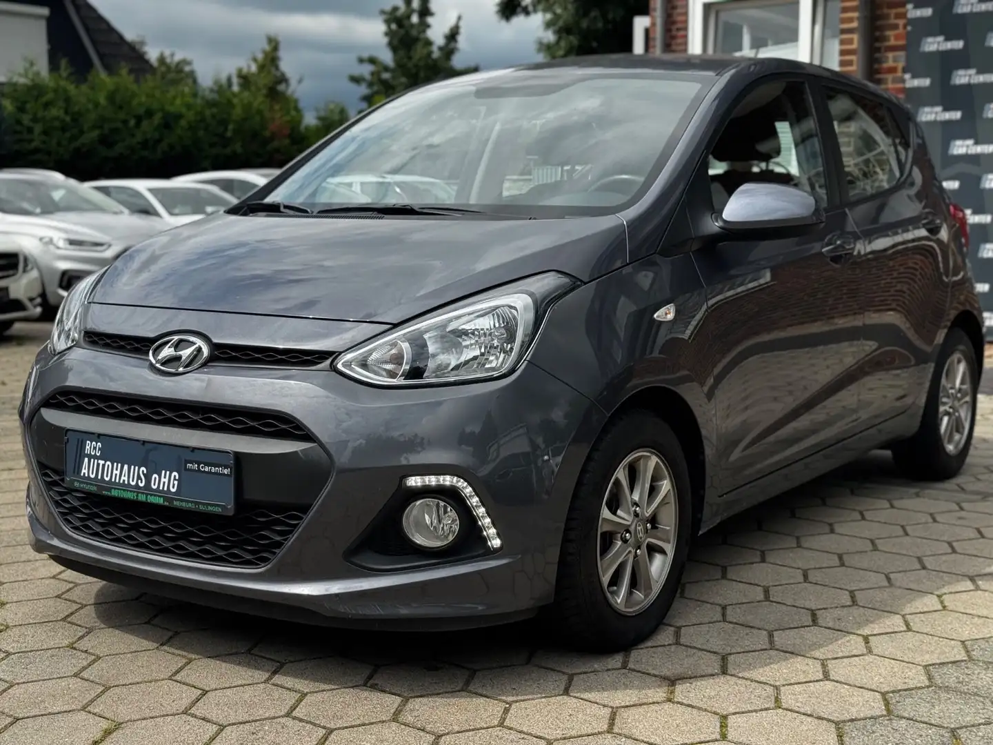 Hyundai i10 YES! Klima LED Gris - 1
