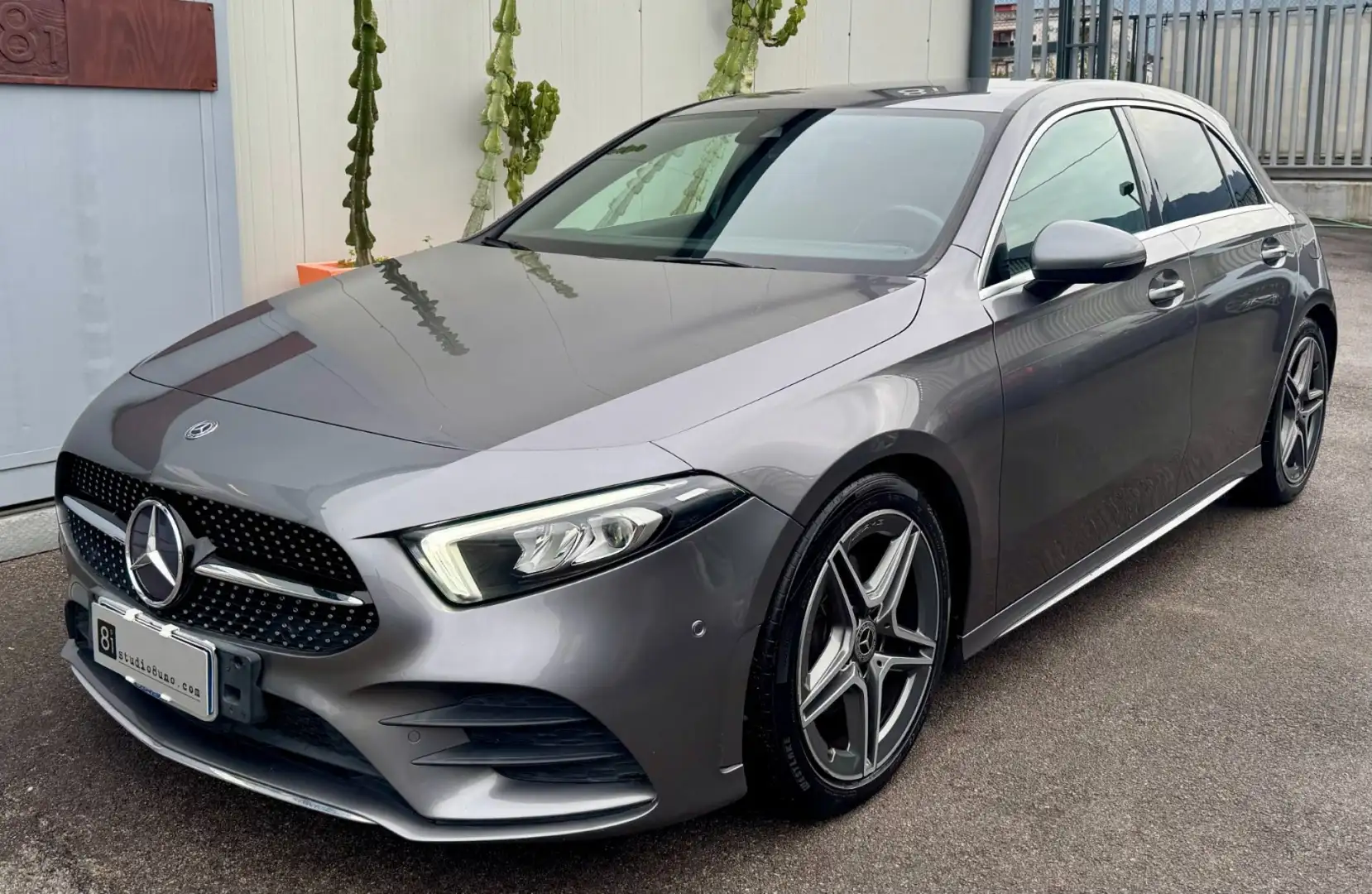 Mercedes-Benz A 180 d Automatic Premium Grigio - 1
