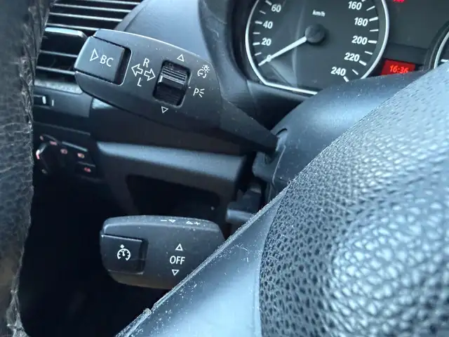BMW 1 Series view 26
