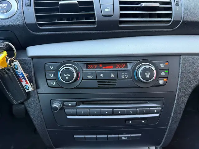BMW 1 Series view 12