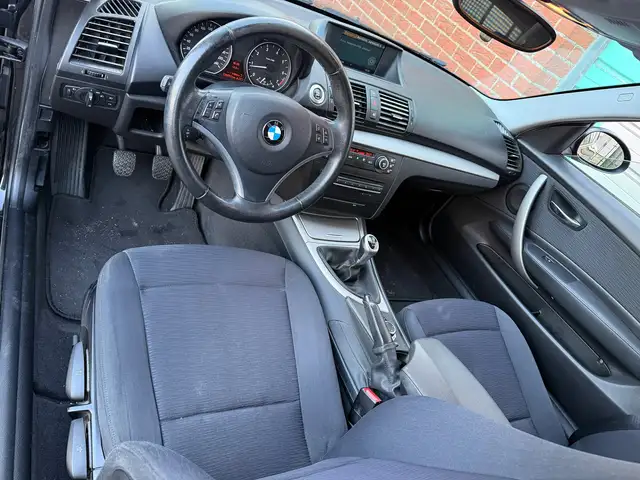 BMW 1 Series view 28