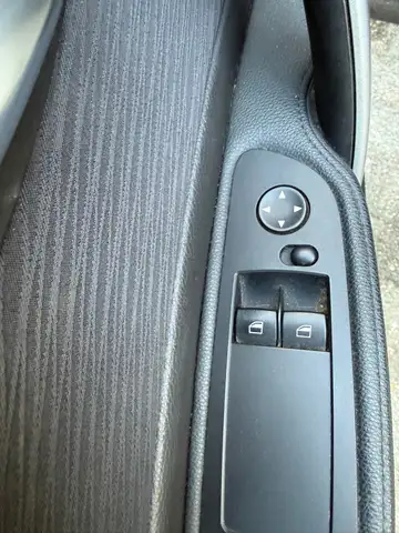 BMW 1 Series view 18