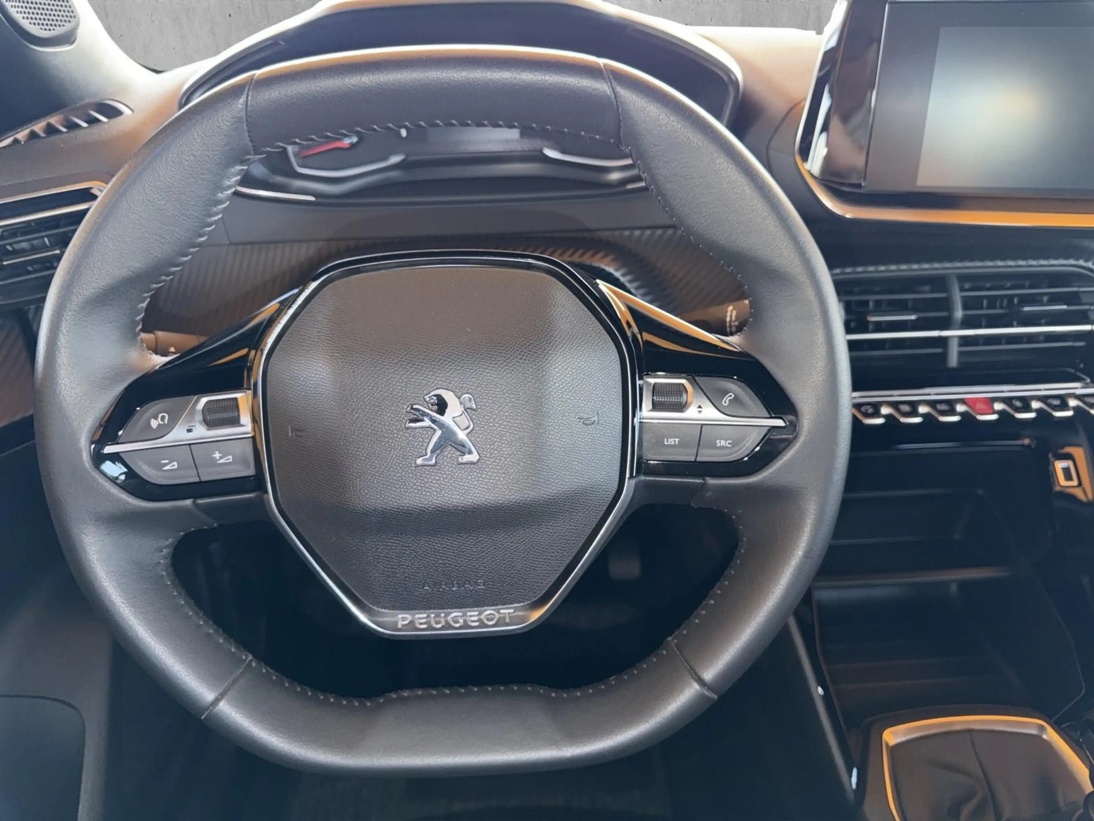 Peugeot 2008 Active Pack — photo 15