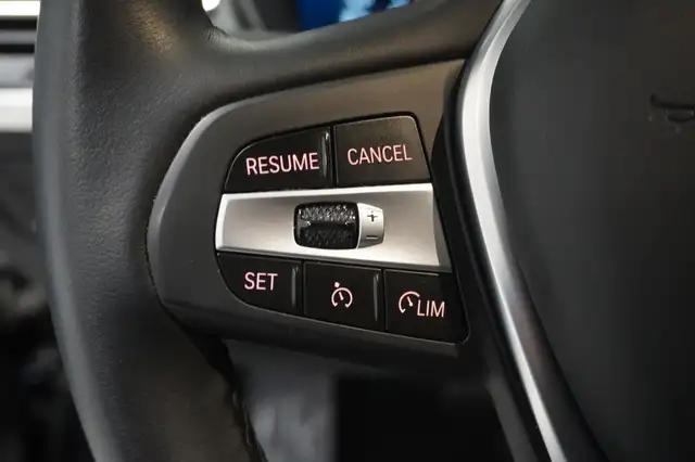 BMW X3 view 12