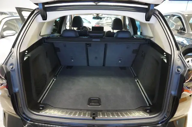 BMW X3 view 10