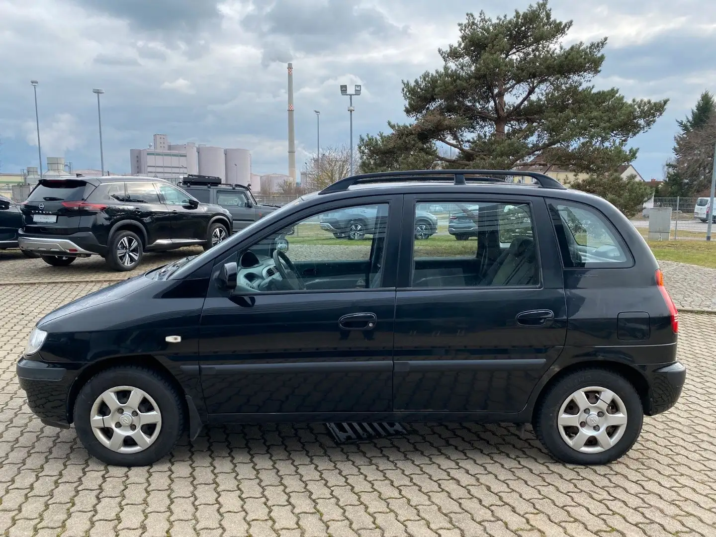 Hyundai Matrix 1.6 Team 06 Negro - 2