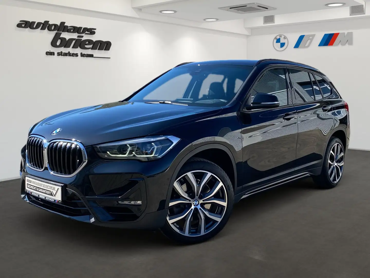 BMW X1 xDrive20i Sport Line Head-Up HiFi DAB LED Schwarz - 1