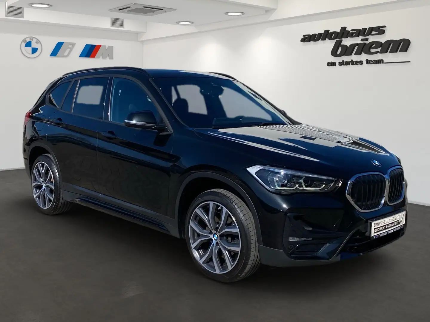 BMW X1 xDrive20i Sport Line Head-Up HiFi DAB LED Schwarz - 2