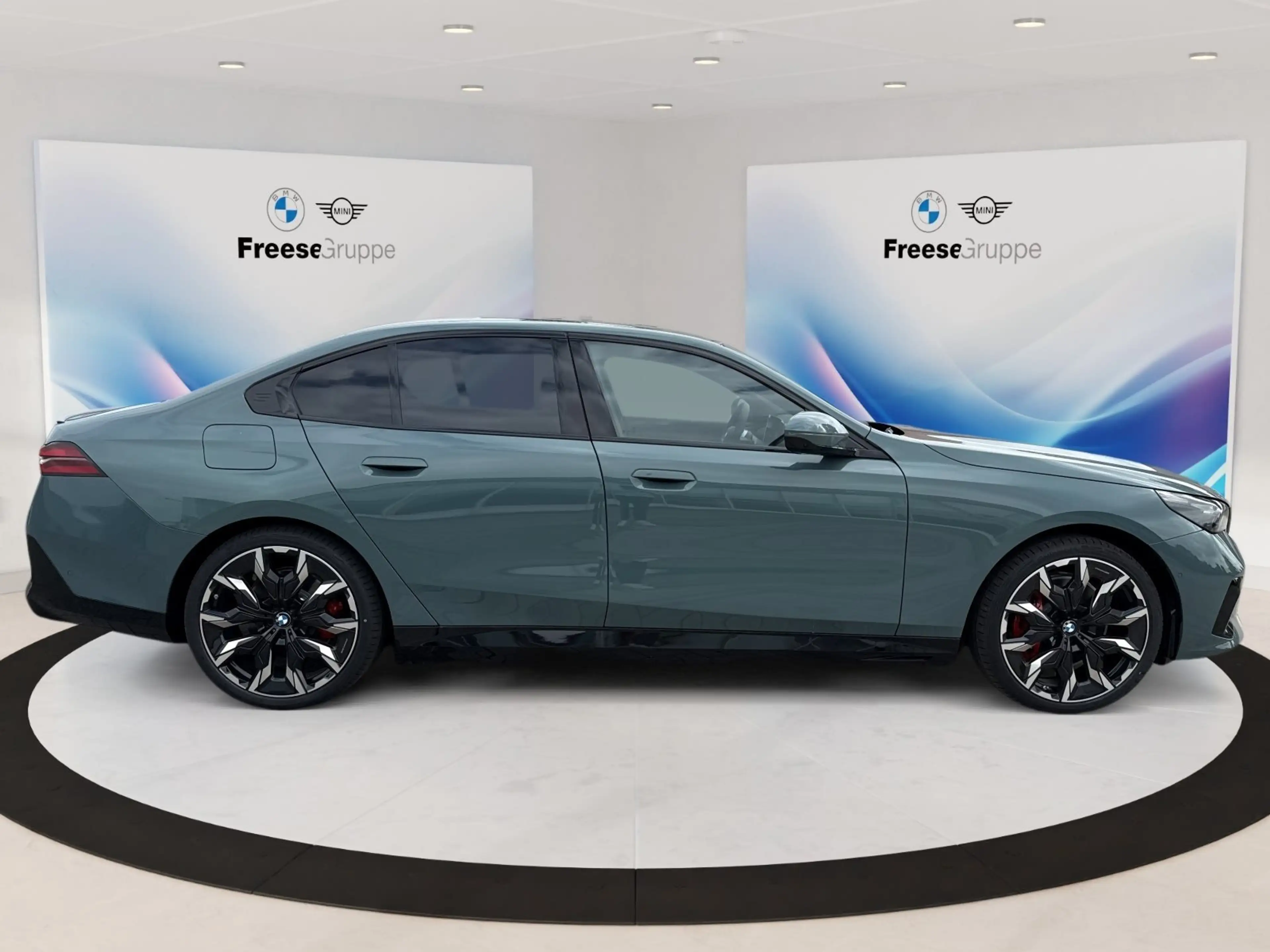 BMW i5 eDrive40 AHK 360° STANDHZ HEAD-UP SITZBELÜFT — photo 7