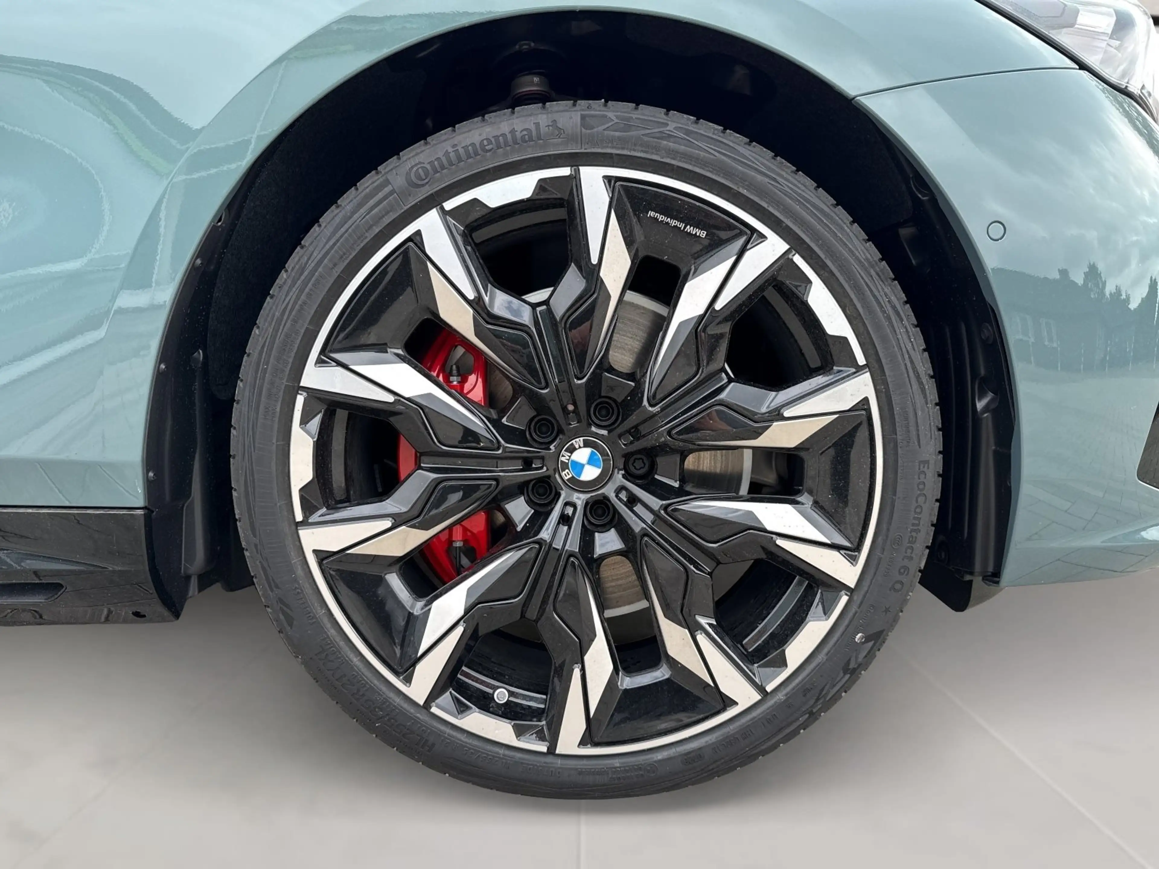 BMW i5 eDrive40 AHK 360° STANDHZ HEAD-UP SITZBELÜFT — photo 9