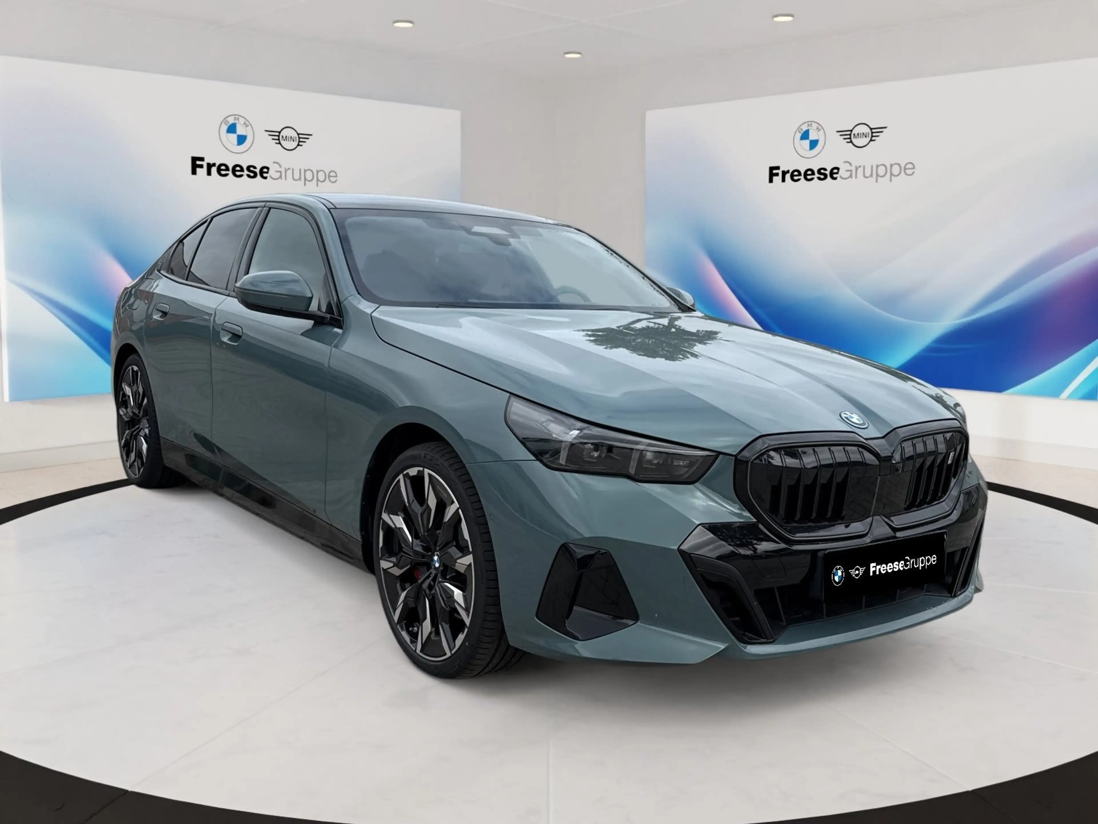 BMW i5 eDrive40 AHK 360° STANDHZ HEAD-UP SITZBELÜFT — photo 8