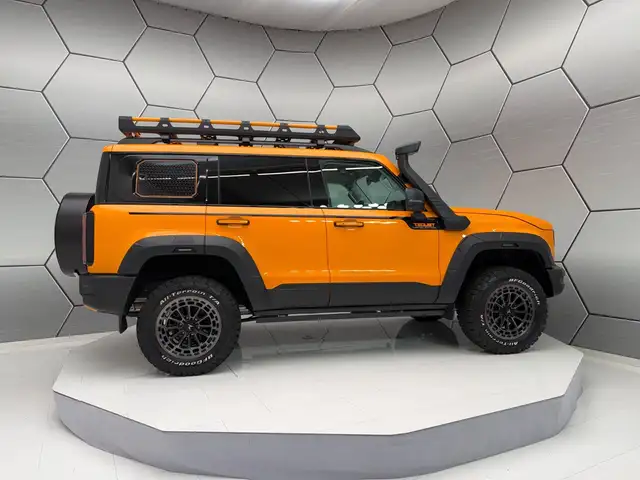 Baic BJ40 view 6