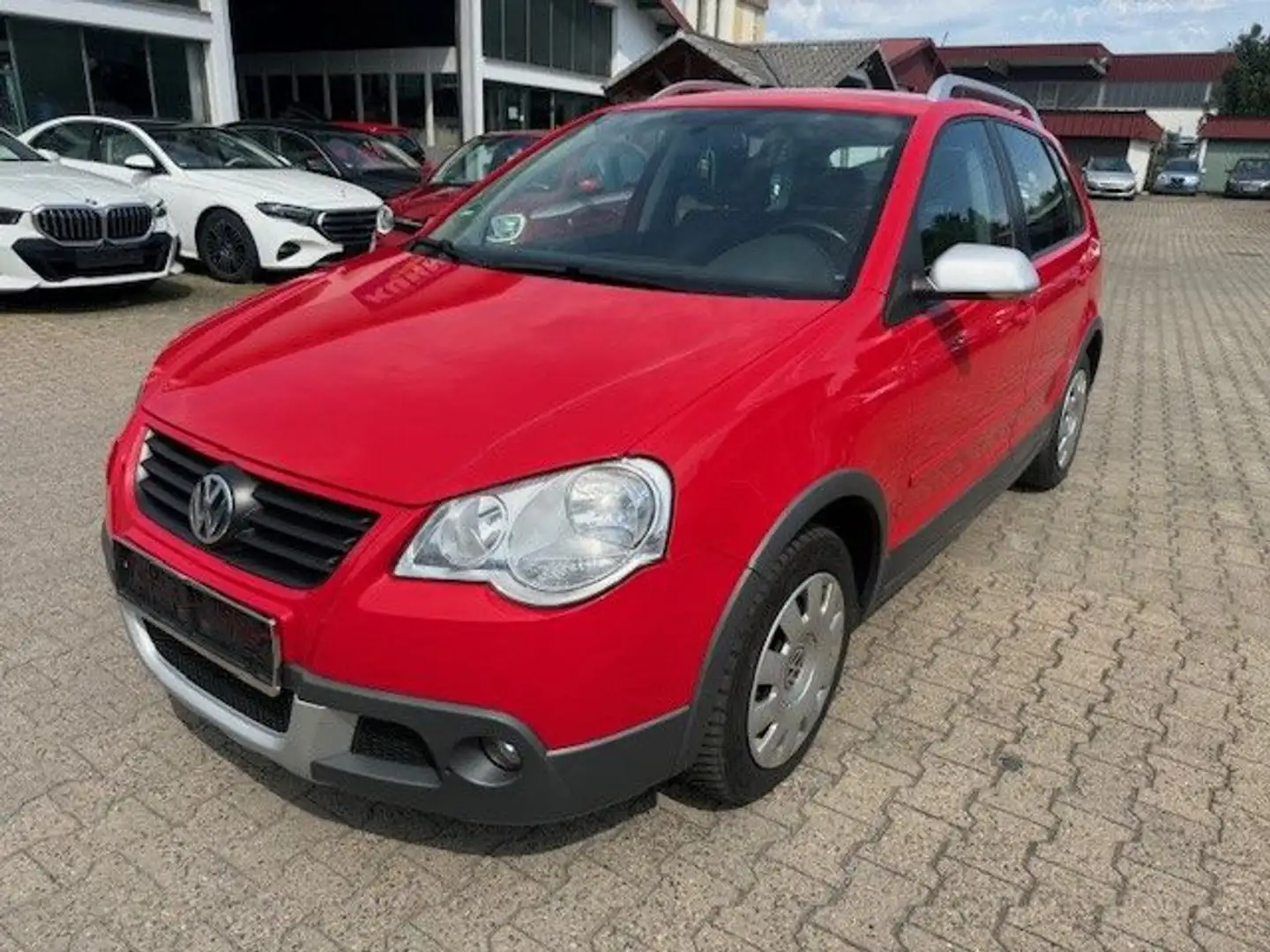 Volkswagen Polo IV CrossPolo 1.6 105PS Klima Rojo - 1