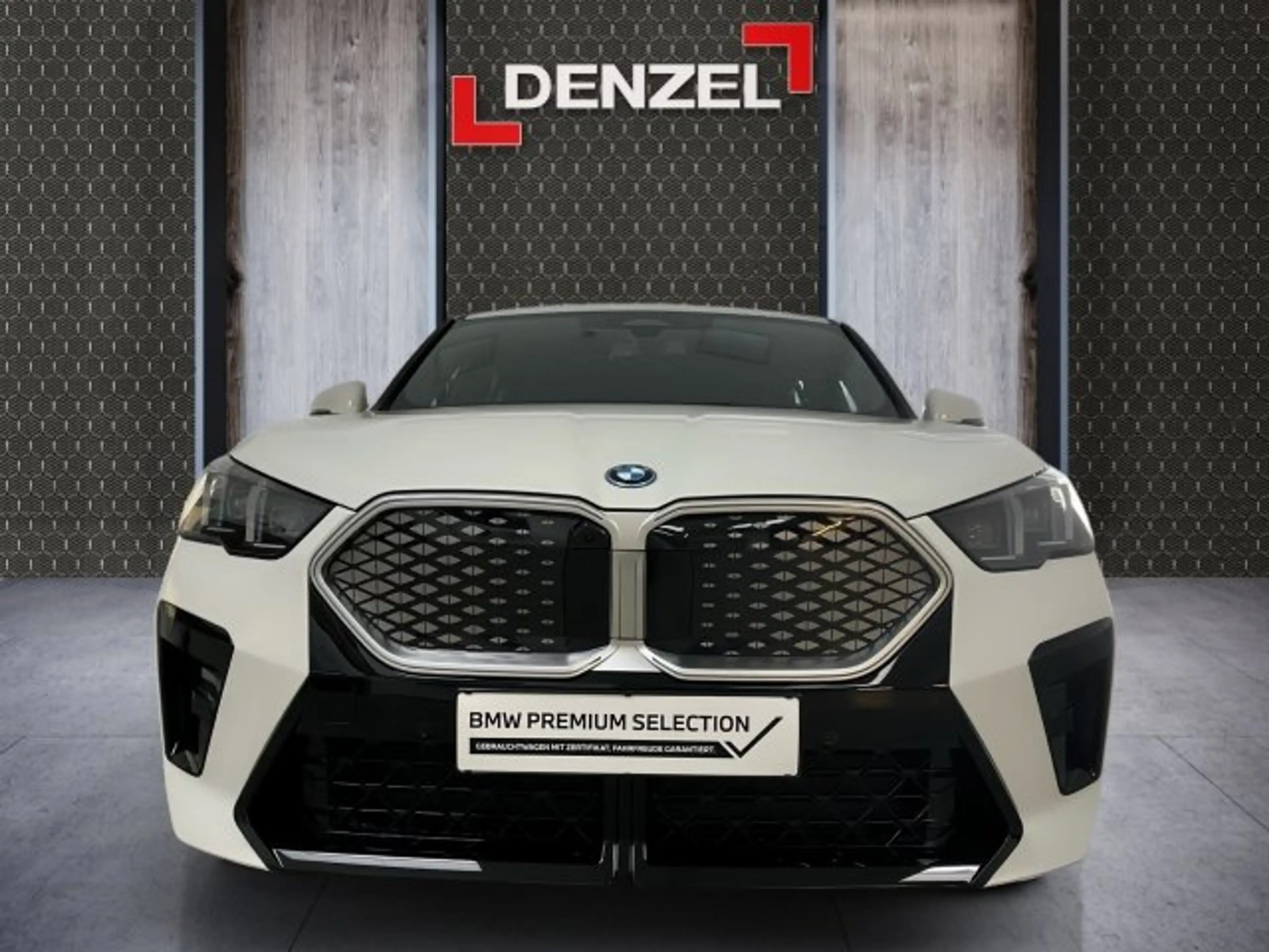 BMW iX2 eDrive20 U10 HB0 — photo 7