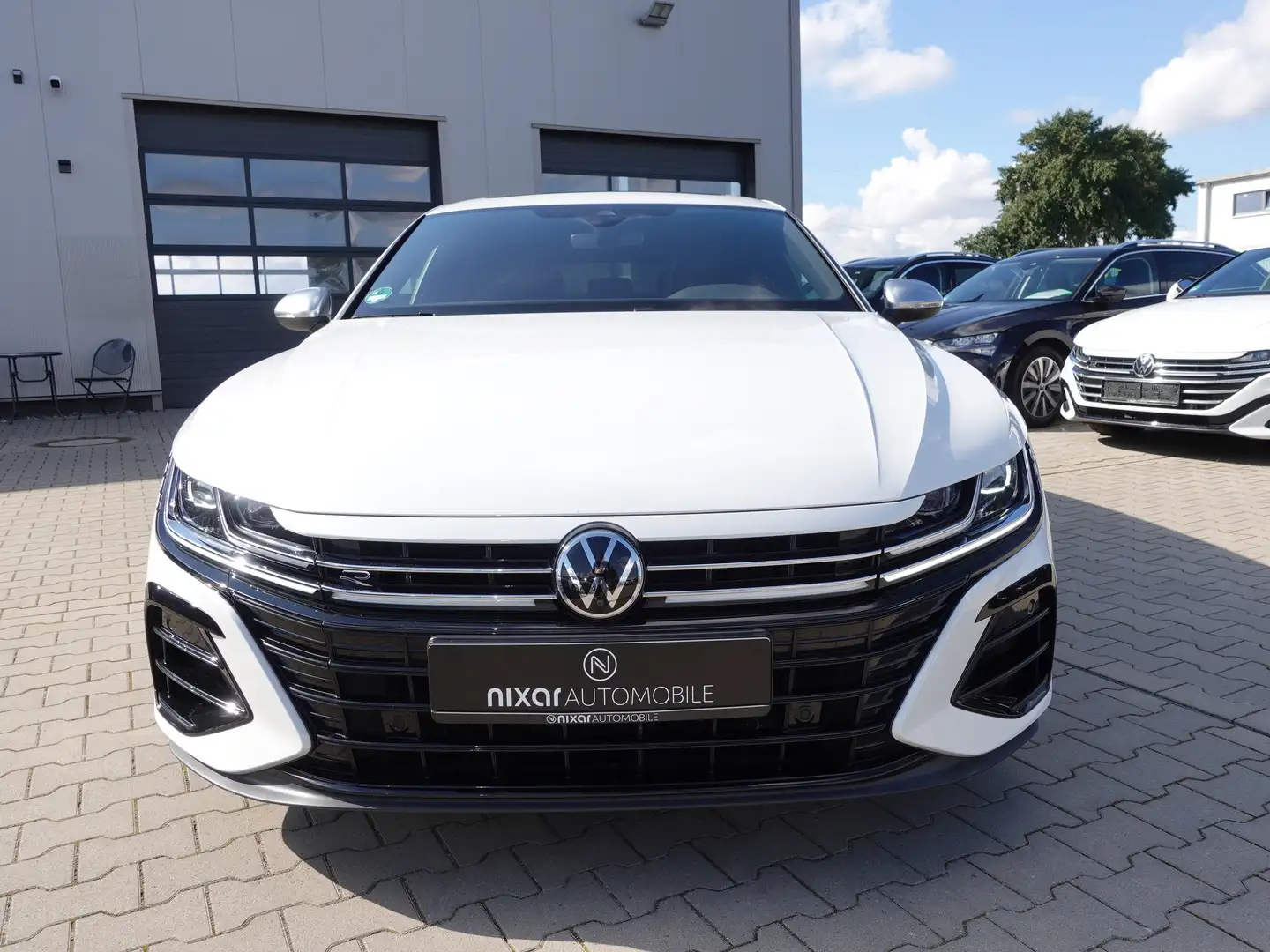 Volkswagen Arteon Shooting Brake R 4M DSG/AHK/Pano/Harmann Weiß - 2