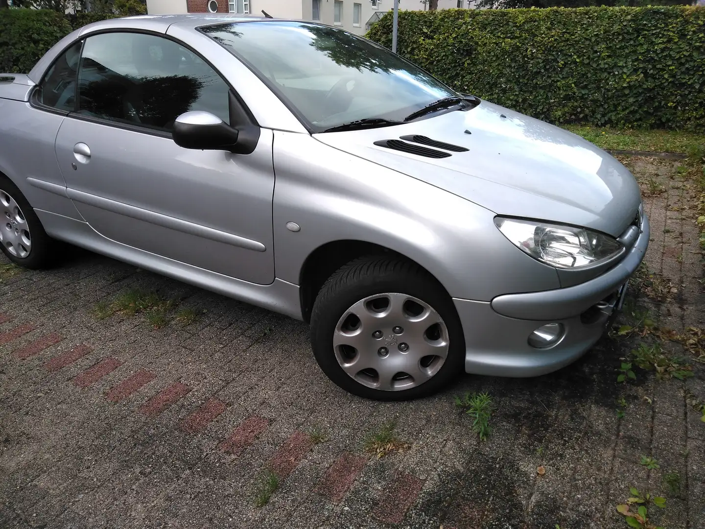 Peugeot 206 206 CC 110 Silber - 2