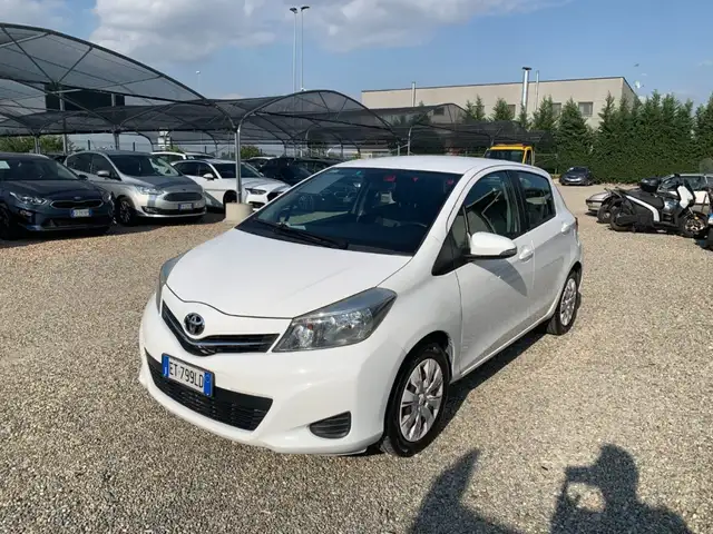 Toyota Yaris 1.0 5 porte Active