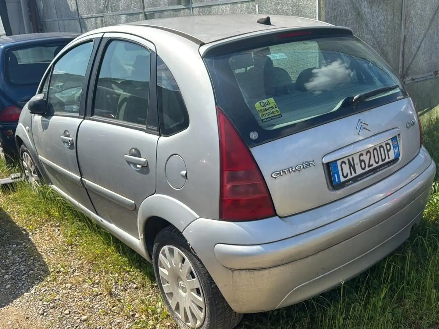 Citroen C3 C3 1.4 Exclusive auto Stříbrná - 2