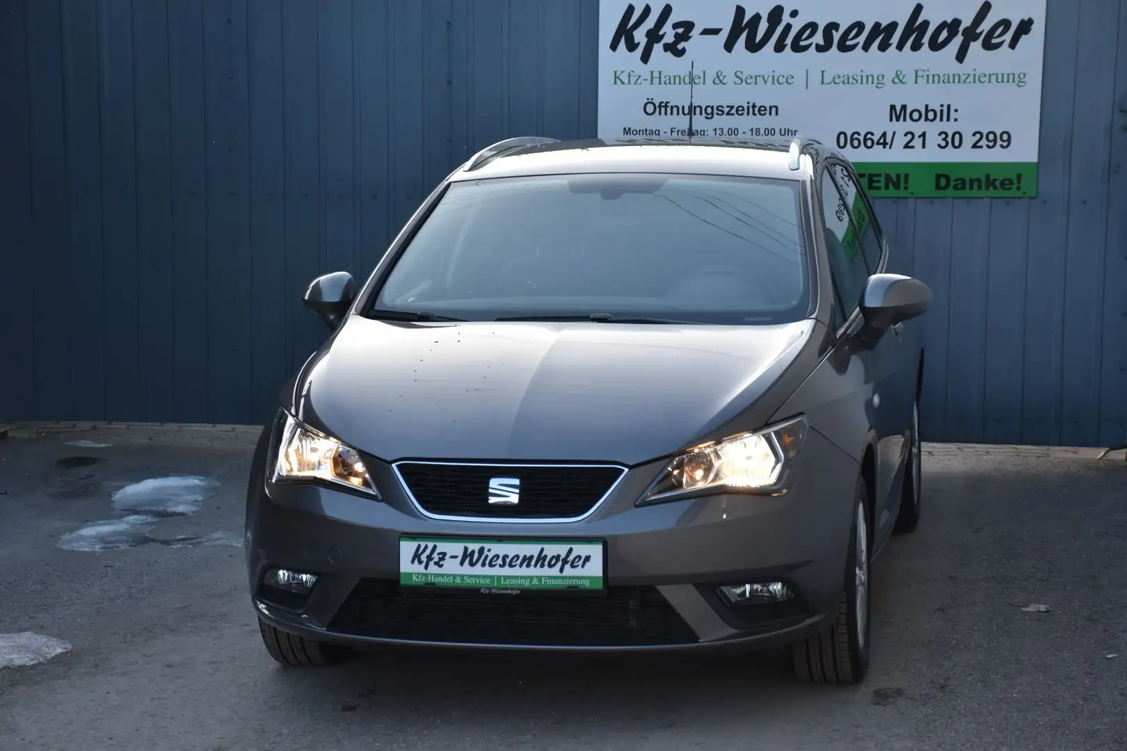 SEAT Ibiza 1.0 Style / Service + Pickerl Neu Grau - 2