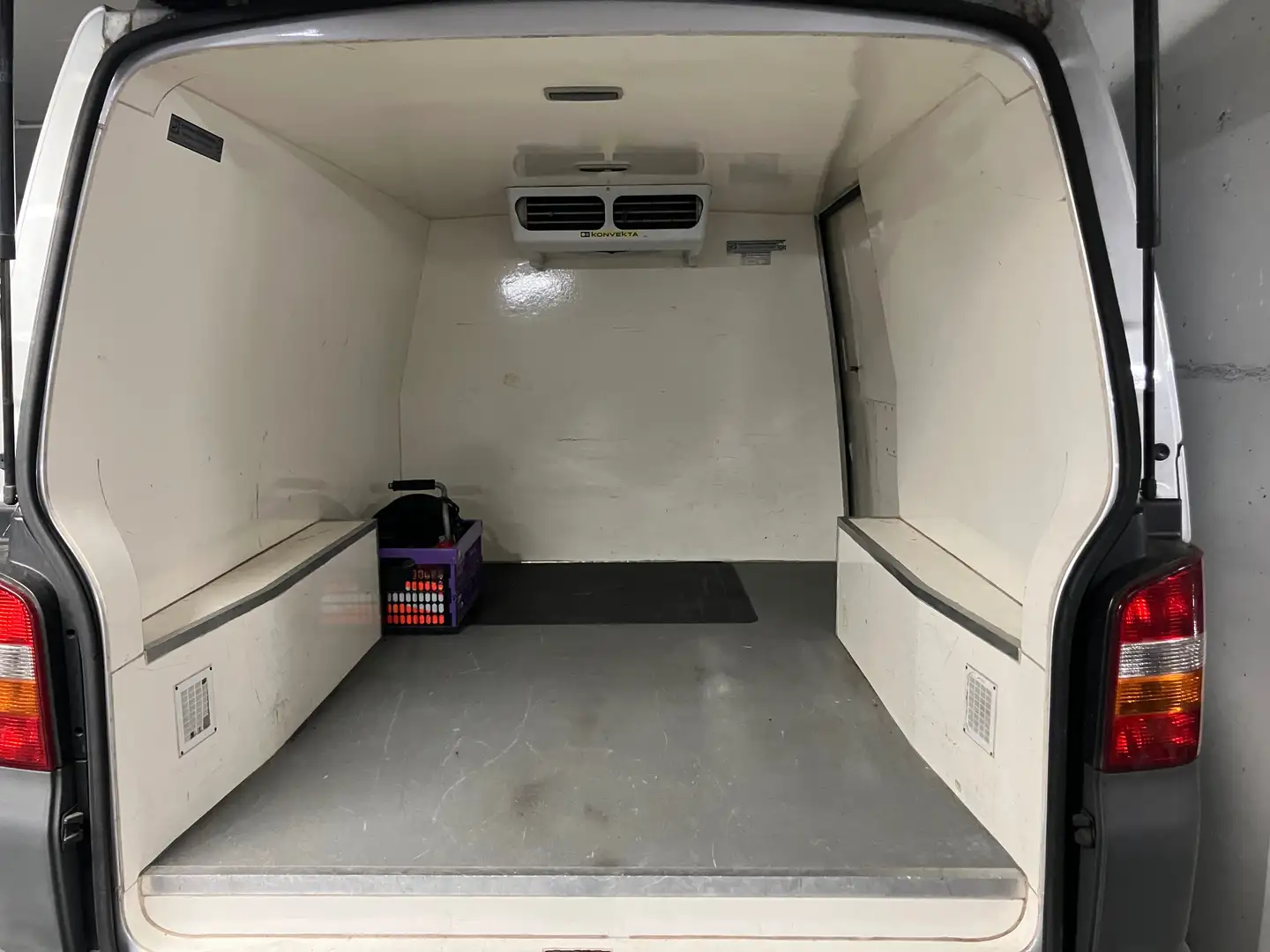 Volkswagen T5 Transporter kühltransporter Grau - 1